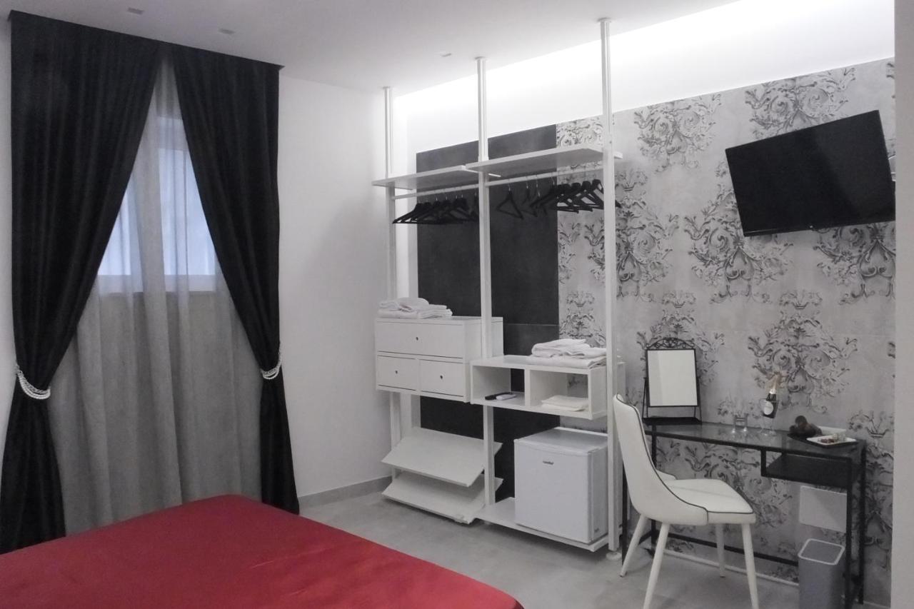Hotel Prestige House Salerno Exterior foto