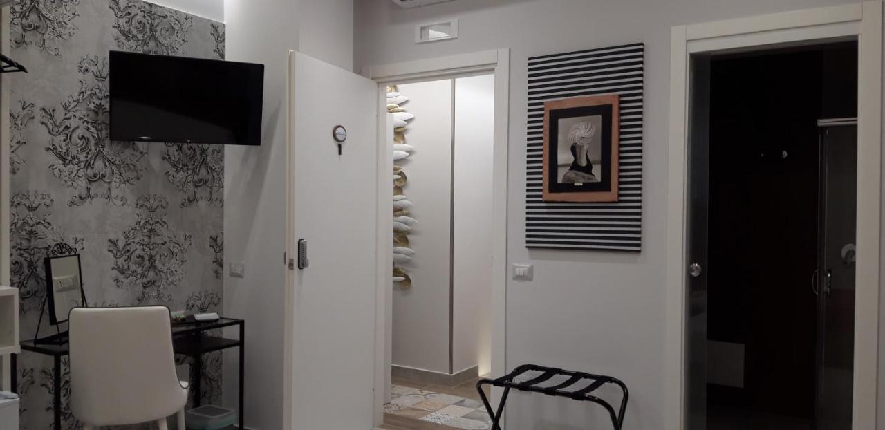 Hotel Prestige House Salerno Exterior foto